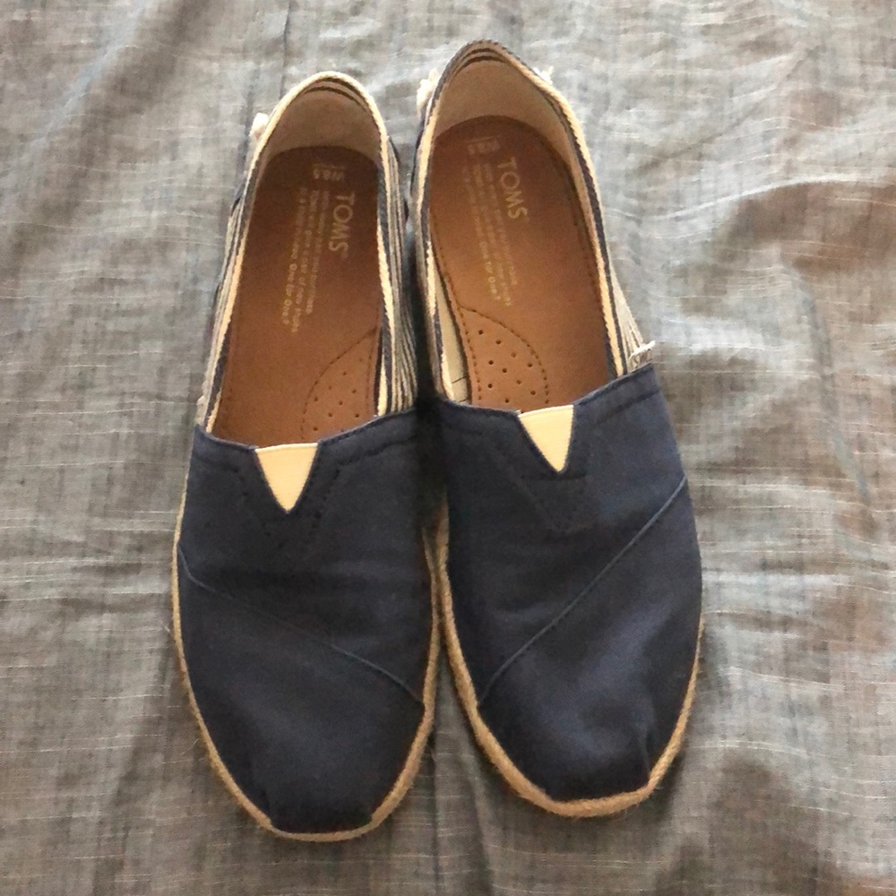 Toms shoes